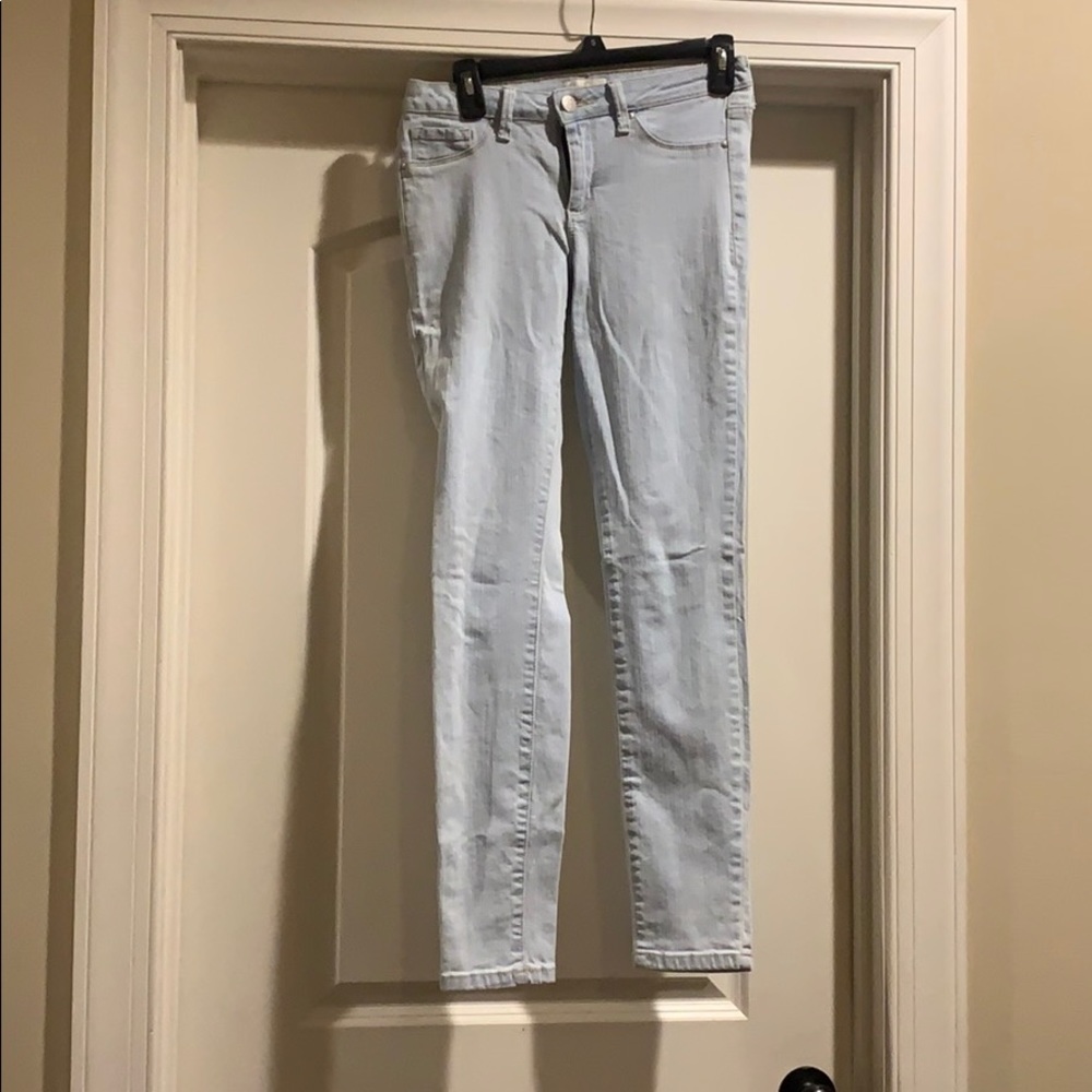 Size 28 super skinny Jessica Simpson Light jeans